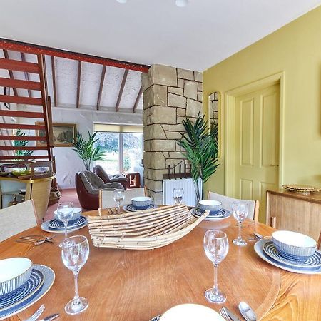 Xanadu: Stylish Family Home By The Pub And Beach بيد نيل المظهر الخارجي الصورة